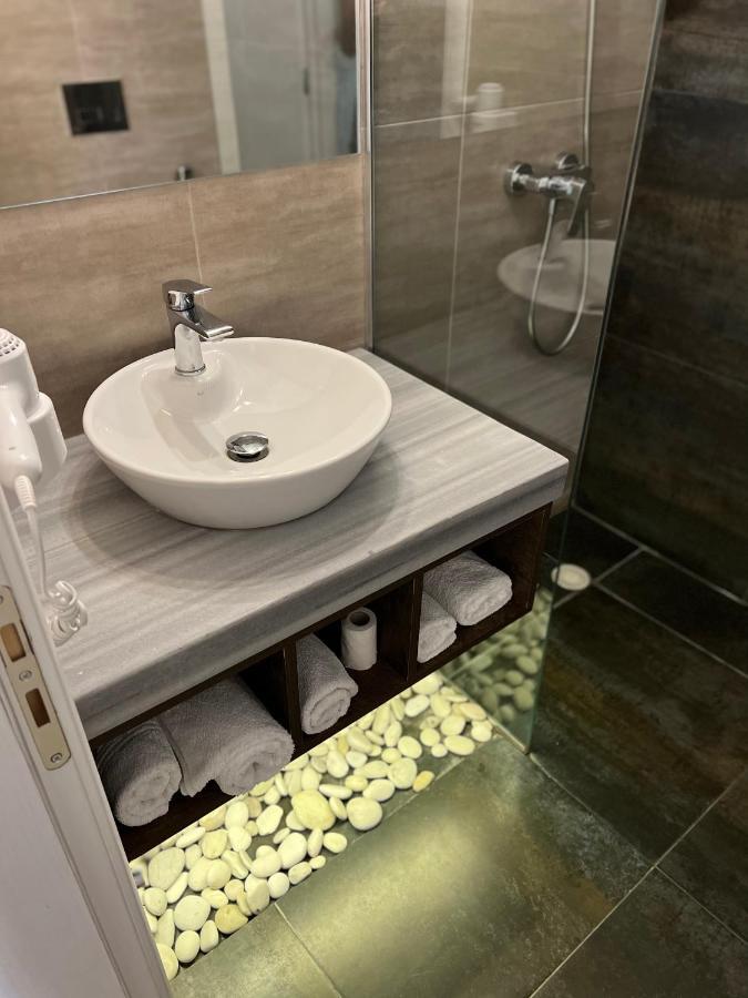 Kanes Bohemian Boutique Hotel Саранде Екстериор снимка