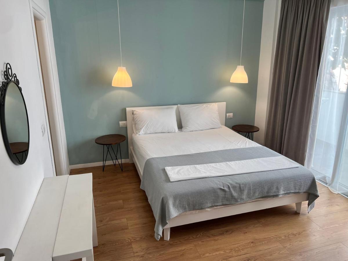 Kanes Bohemian Boutique Hotel Саранде Екстериор снимка